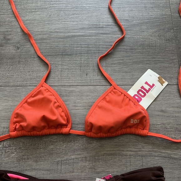 Bikinis - Picture 5 of 7